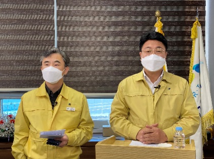 언론브리핑.jpg