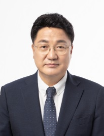 엄태준.jpg