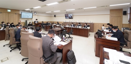 예산심의.jpg