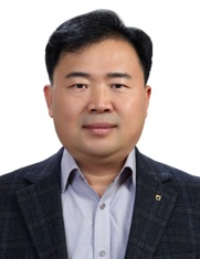 김현수.jpg
