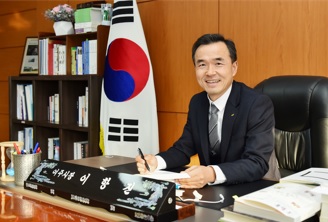 이항진.jpg