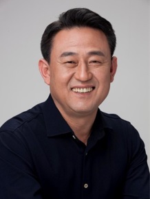 이충우.jpg