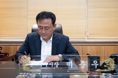 이충우.jpg