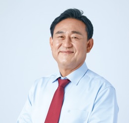 이충우.jpg