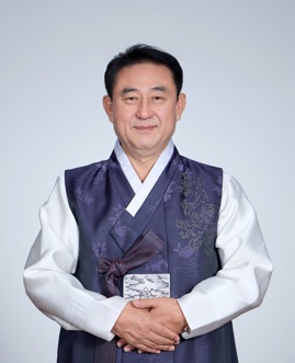 이충우.jpg