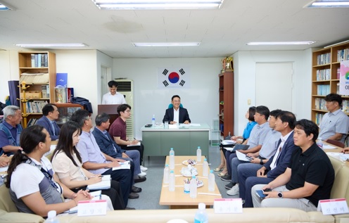 시장과함께.jpg