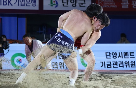 씨름.jpg