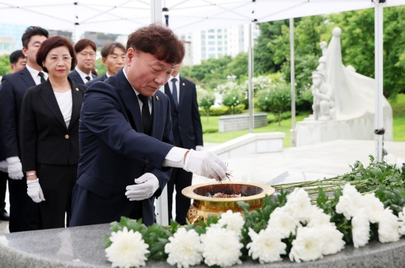 남종섭.jpg