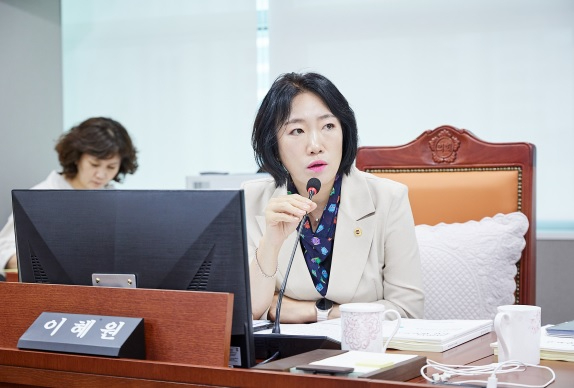 이혜원.jpg