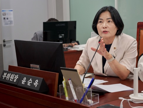 윤순옥.jpg