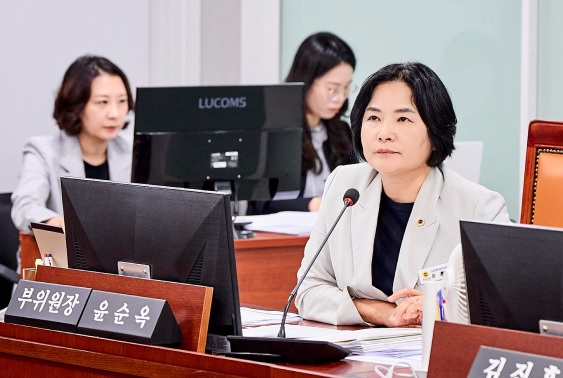 윤순옥.jpg