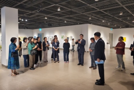 이천아트홀서  제34회 이천미술협회 정기회원전  개전