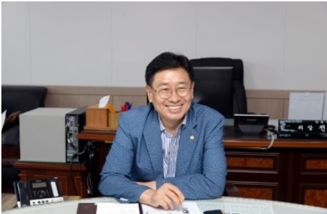 전진선 양평군의회 후반기의장(국민의힘)