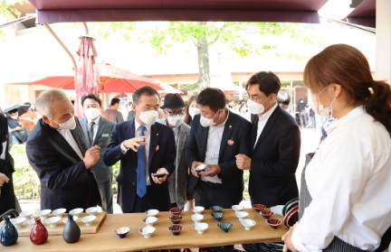 도자기 고장 자부심 엿볼 수 있는 여주 세라믹 페어 개막