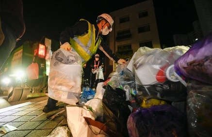 여주시장, “추석명절전 생활폐기물 수거”에 직접 팔 걷어
