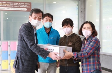 여주도시관리공단, 농업인의 날 기념 가래떡 전달행사 진행
