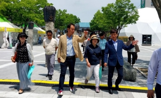 남양주 와부읍 교류단체 여주도자기 축제장 방문