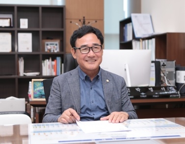 박명서 이천시의회 의원 의회운영위원장