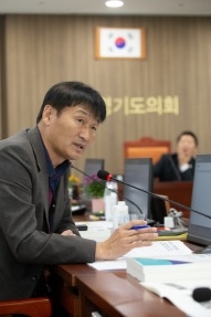 서광범 의원,