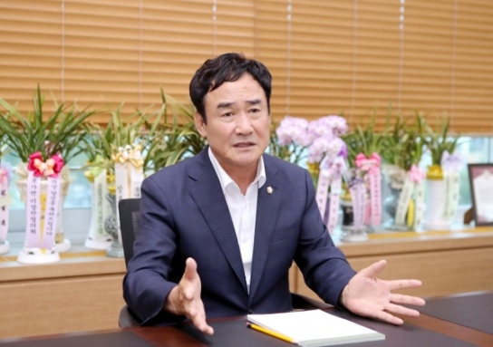 박명서 이천시의회 의장(국민의힘)