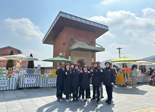 2025 여주프리미엄아울렛 여주농특산물 직거래장터  에  장보러 오세요 ~!