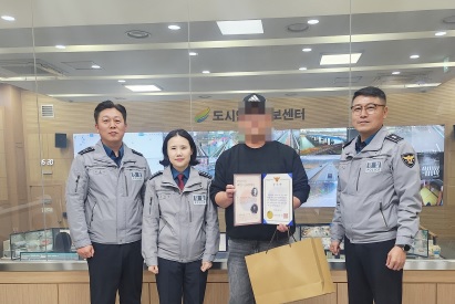 감사장수여.jpg